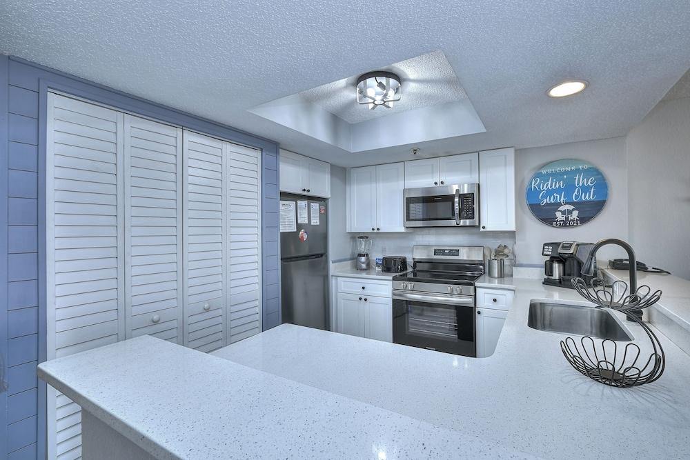 Compass Cove by Elliott Beach Rentals