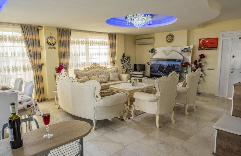 Splendid Villa With Private Pool in Antalya