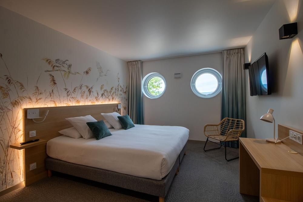 Shana Hotel & Residence