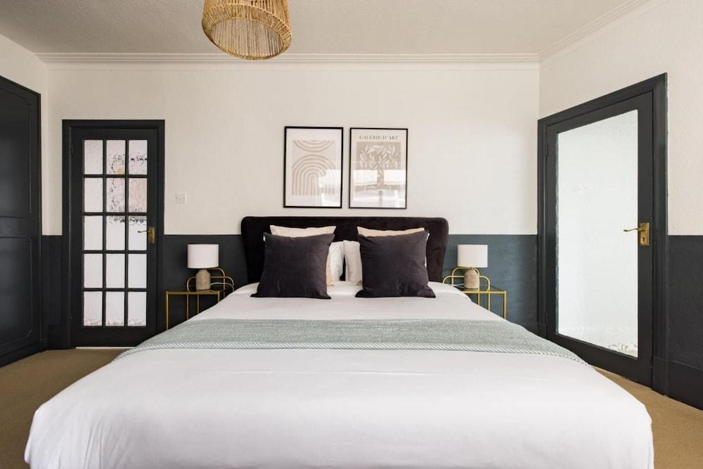 The Hendon Escape - Elegant 3bdr Flat