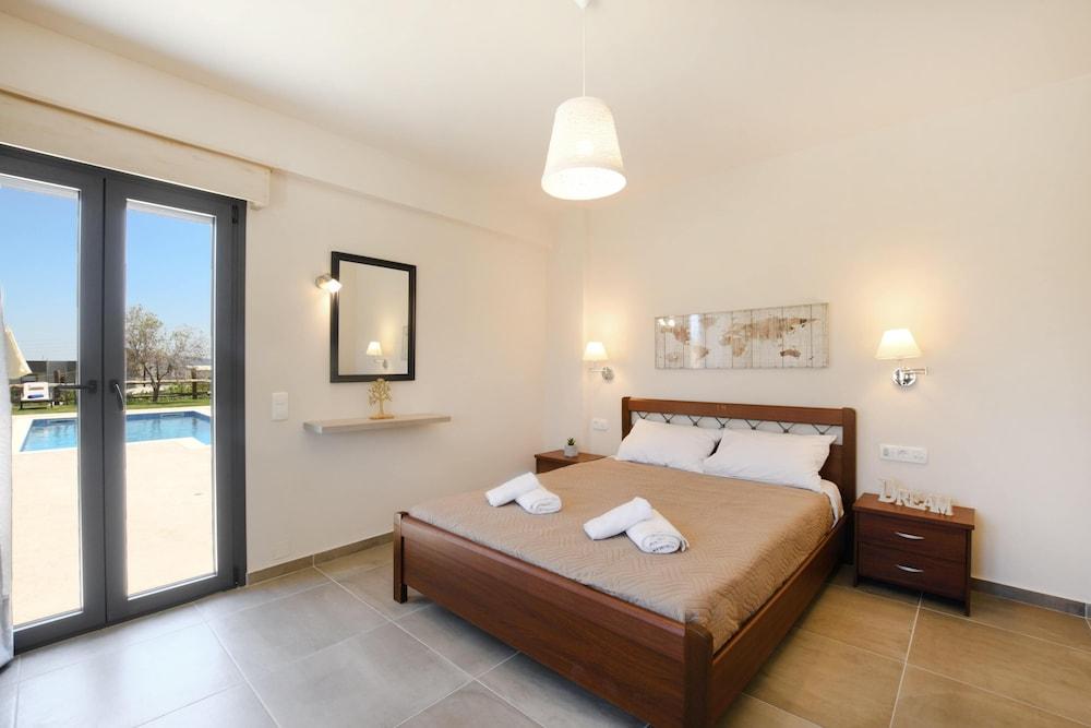 Arismari Villa - Private Pool