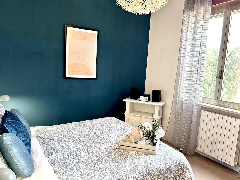 Ettore 3-bed Villa - Sleeps 6, Garden & Parking