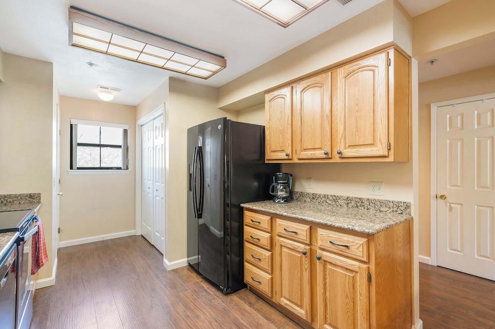 Foothills Tranquility - On-site Amenities Access