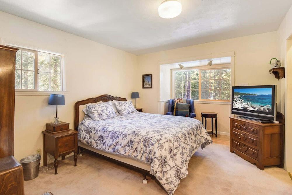 Woodside Hideout Hop Away From Activities