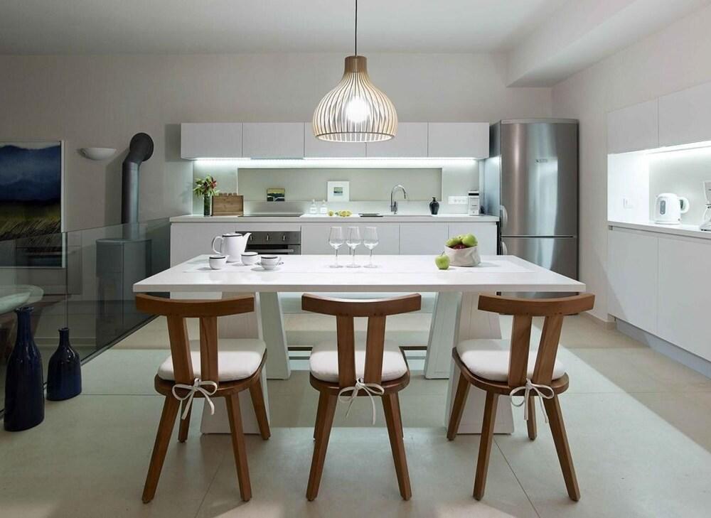 Adeste Villas Villa Armi - 3-bedroom Villa With Private Heatable Pool