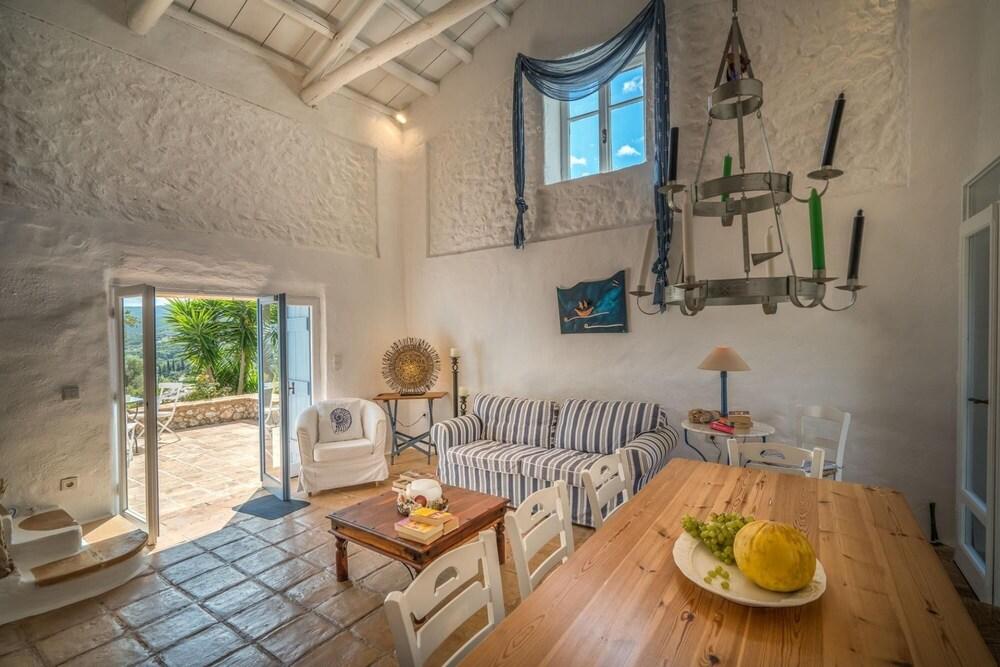 Askos Villa 2 Bedroom Villa With Private Pool