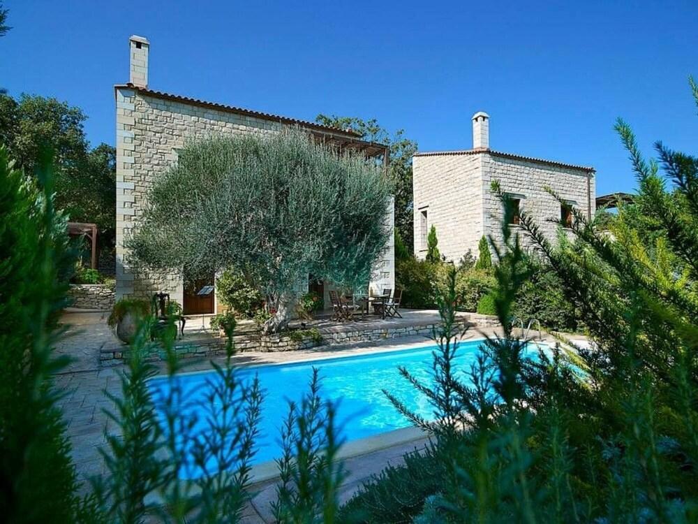 Vederi Estate Villa Kalipso