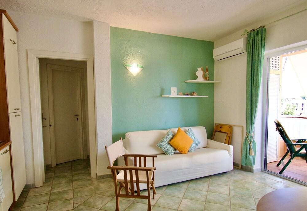 Il Vecchio Faro A39 600mt From The Beach