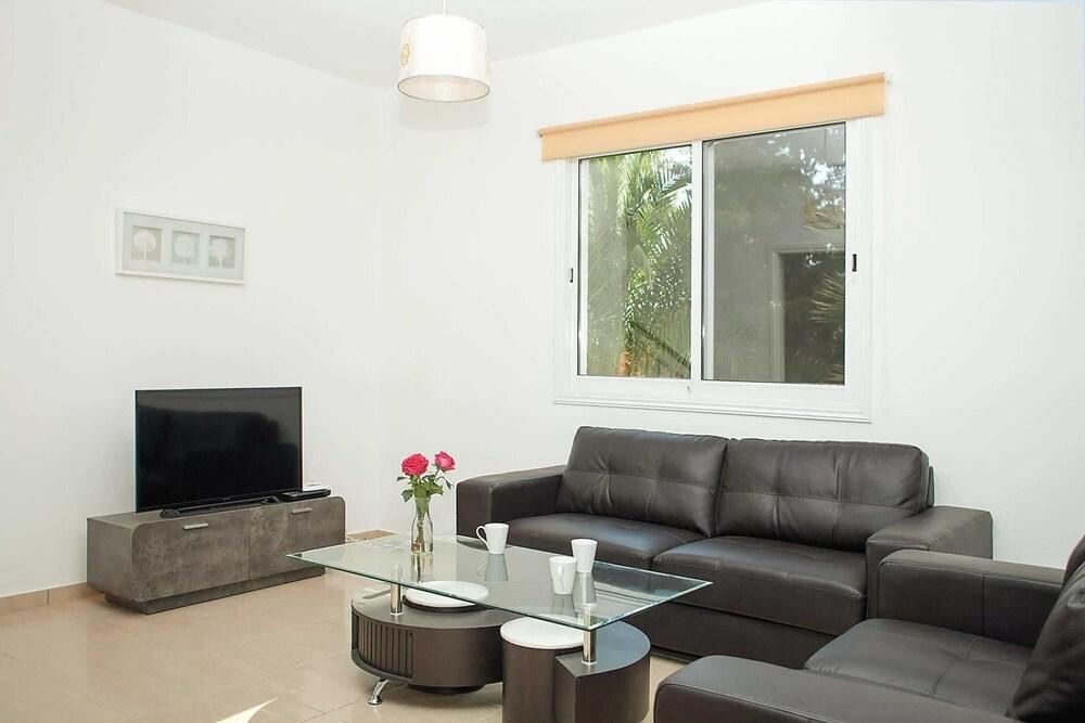 Villa Hibiscus Eastmed Villas