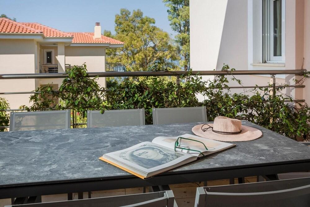 Eucalyptus Apartments Apartment Paeonia