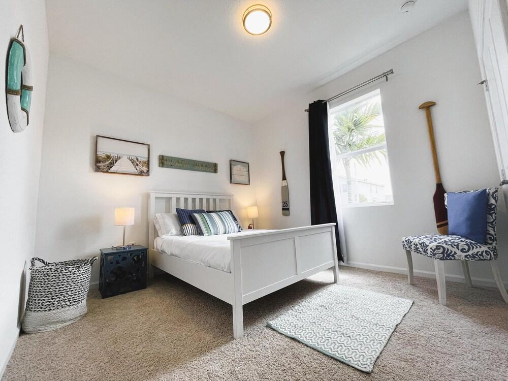 13233 NEW 3BR Beach House Theme Air Base