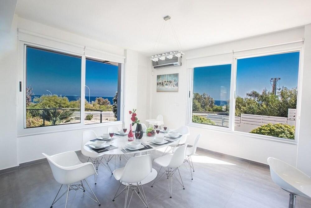 Villa Chloe AQ Cv614