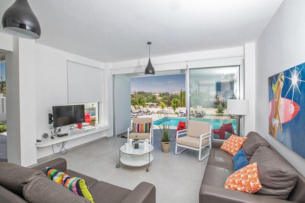 Villa Kia AQ Ccv1 in Protaras