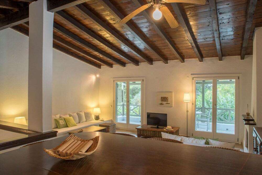 Skiathos Holidays Two-bedroom Villa