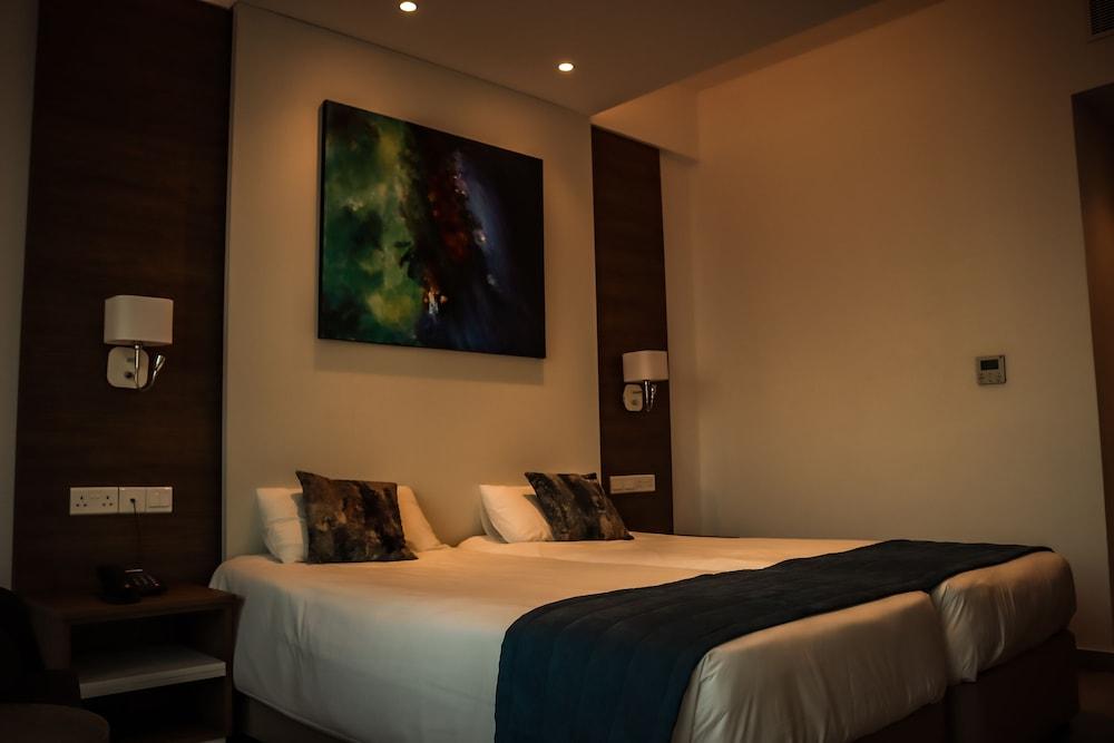 Gaia Sun N Blue Hotel