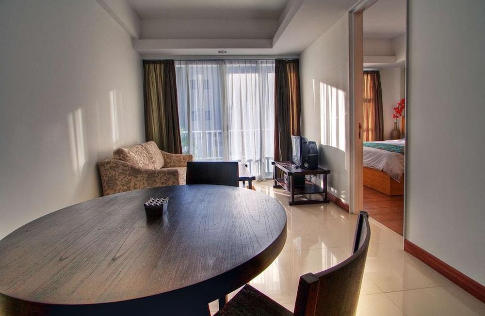 Sunset Residence Condotel