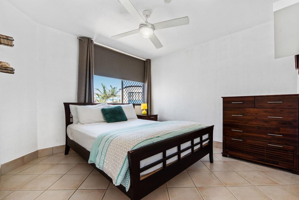 Mylos Holiday Apartments