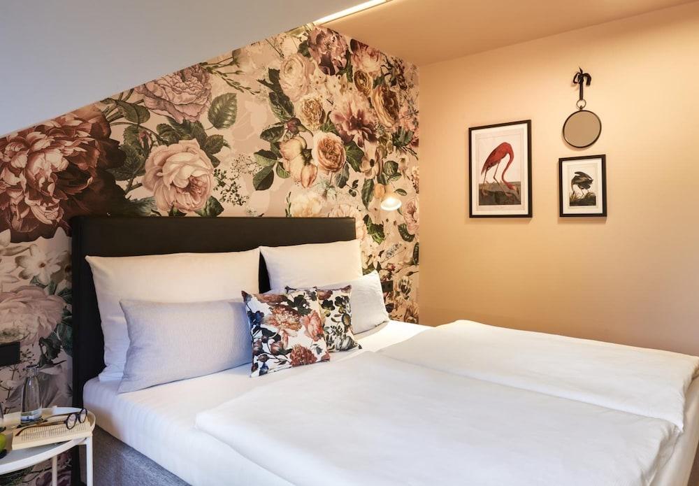 QUARTIER 82 by Arcadeon