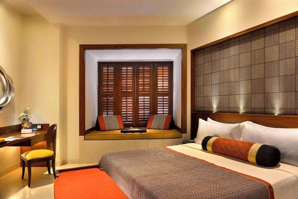 The LaLiT Great Eastern Kolkata