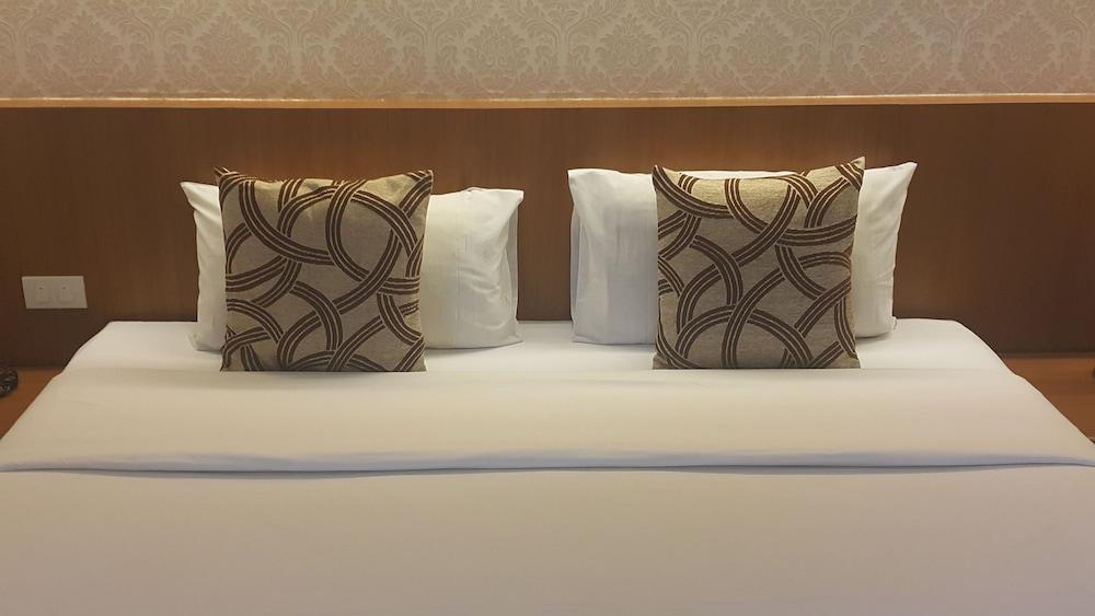 Windmill Resort Hotel