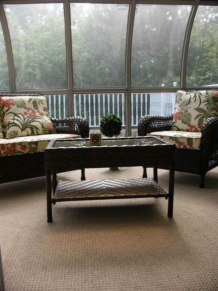 Aux Berges de l'Ile Garth