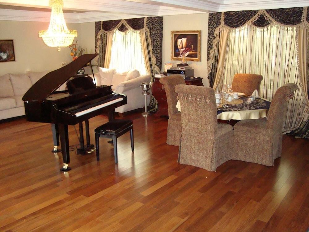 Aux Berges de l'Ile Garth