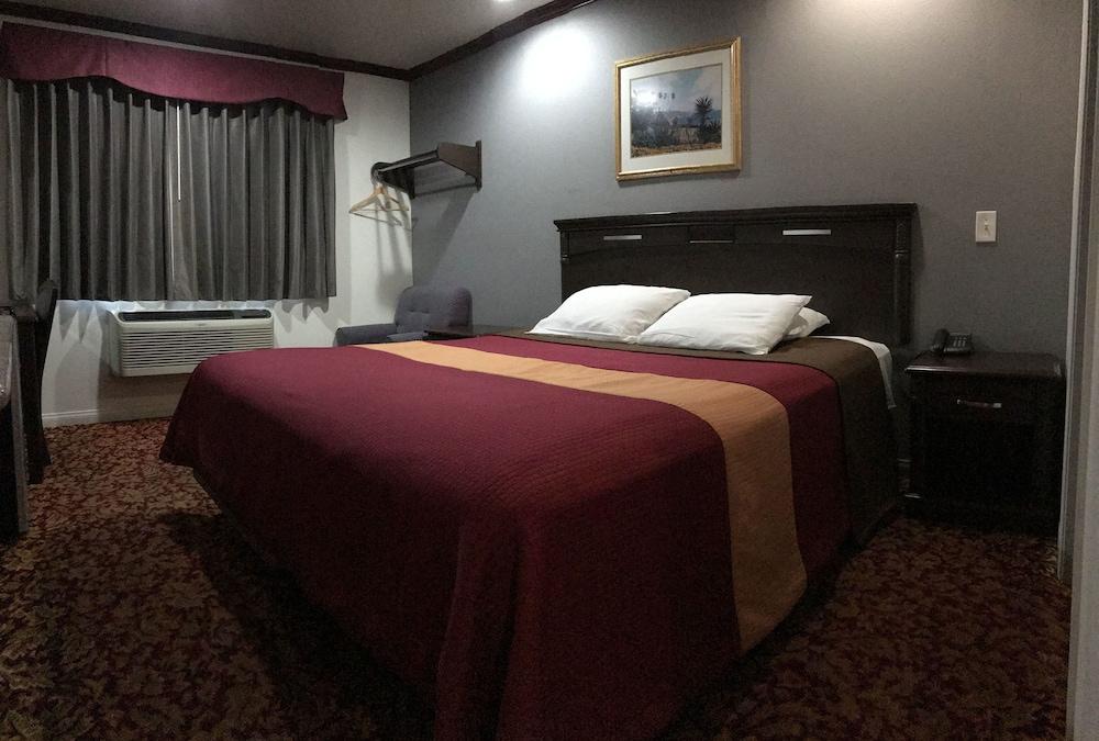 Starlight Inn Canoga Park