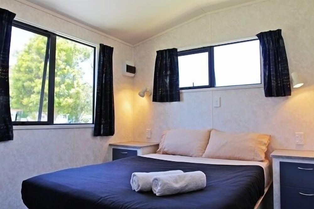 Russell - Orongo Bay Holiday Park