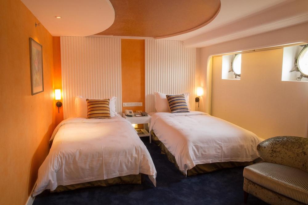 Cruise Business hotel