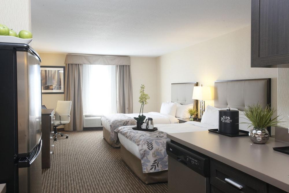 Pomeroy Inn & Suites at Olds