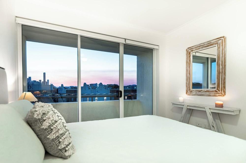 Goldsborough Place Apartments