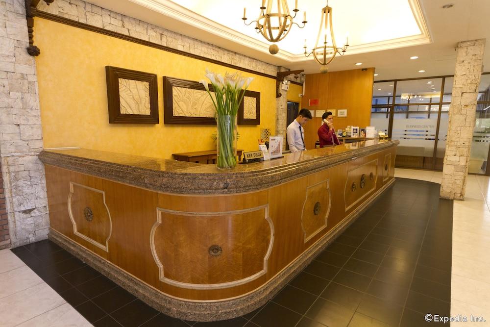 Montebello Villa Hotel