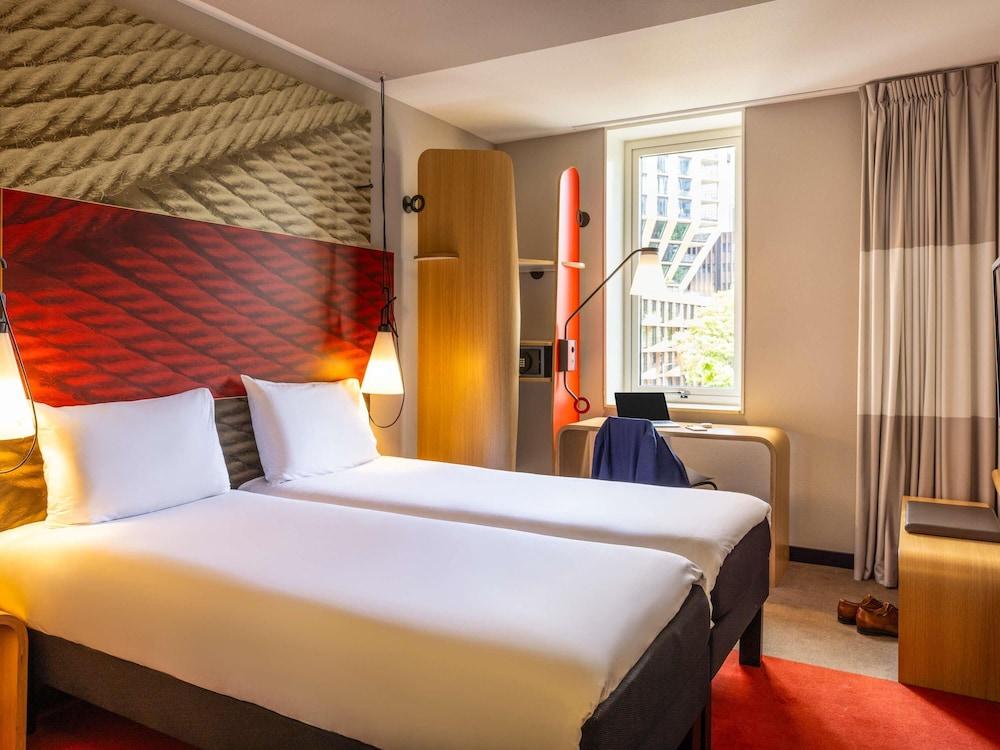 Ibis Rotterdam City Centre