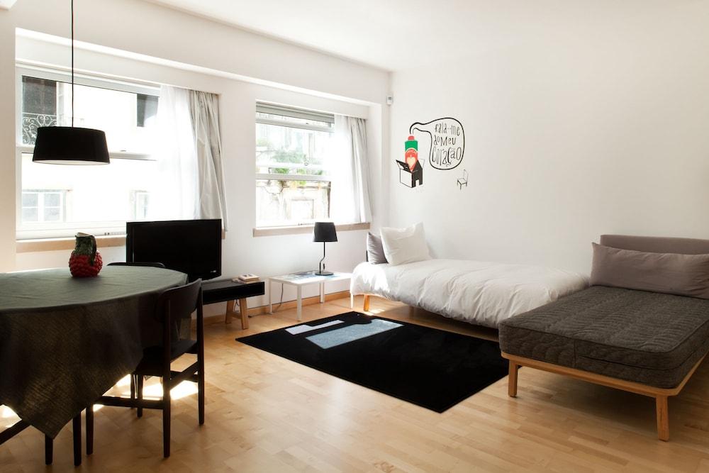 The Lisbonaire Apartments