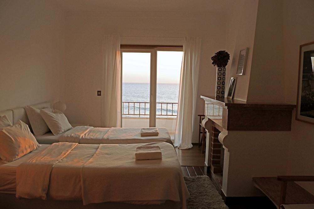 Blue Buddha Beach Rooms & Suites