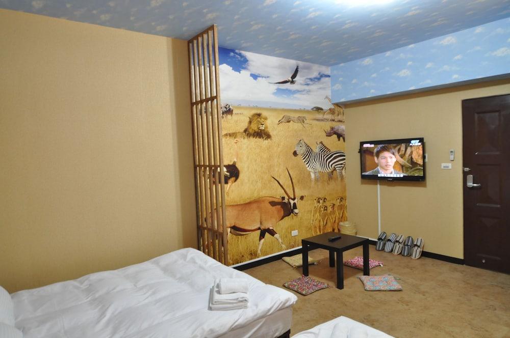 Taichung Calfhouse Hostel