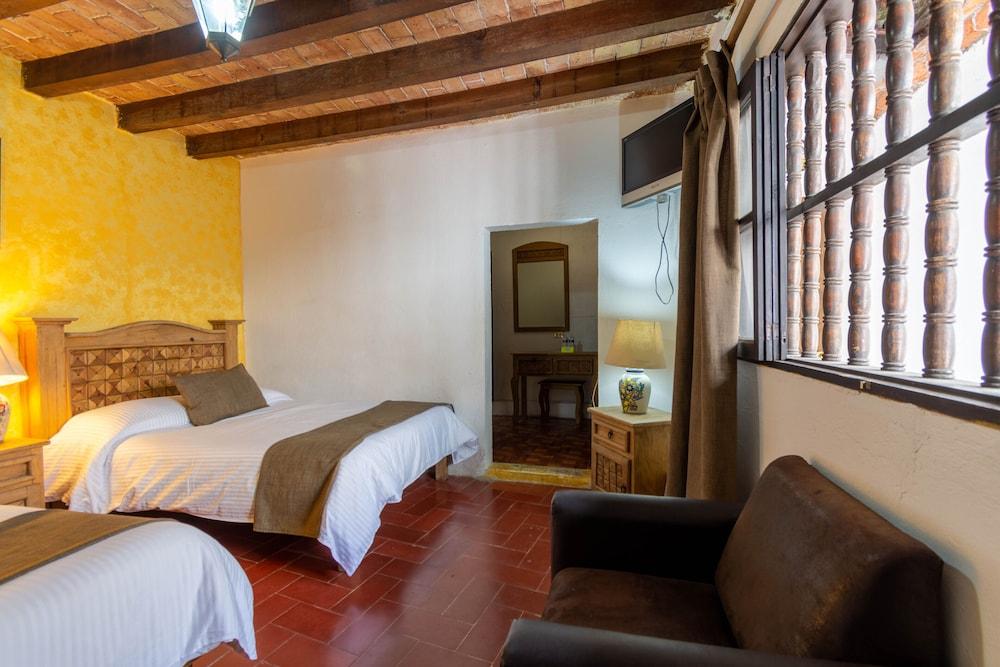 Hotel Casa Sangre de Cristo