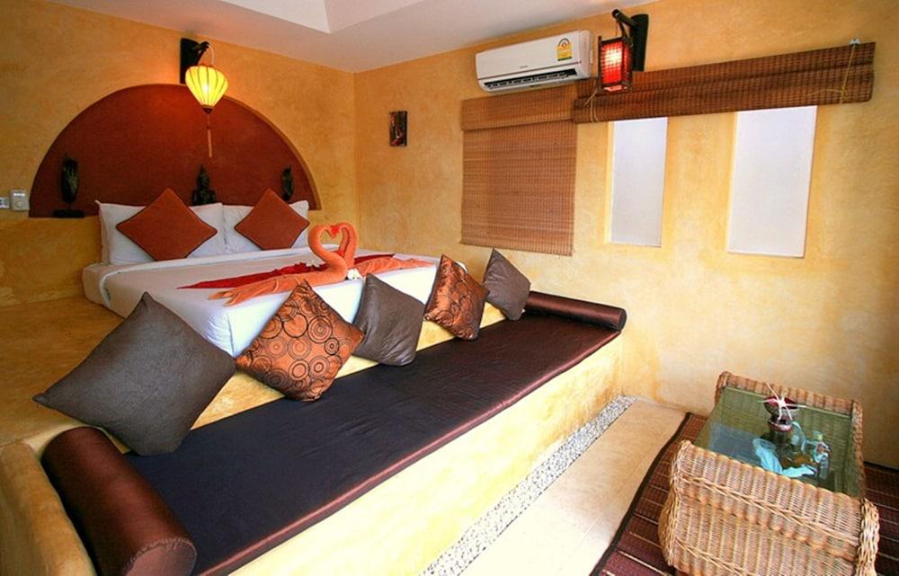 Asia Blue Beach Hostel Hacienda