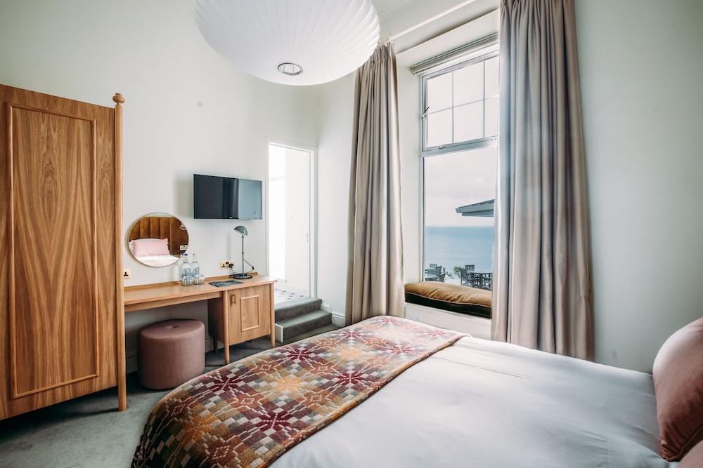 Polurrian on the Lizard