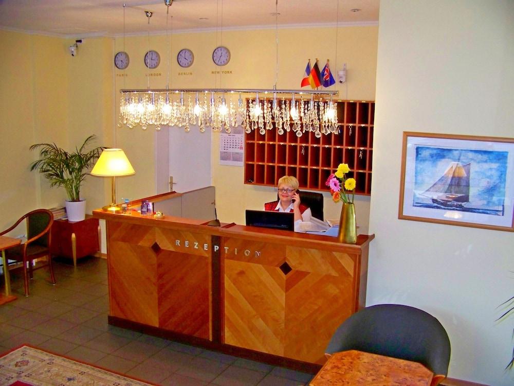 Hotel Amadeus Central