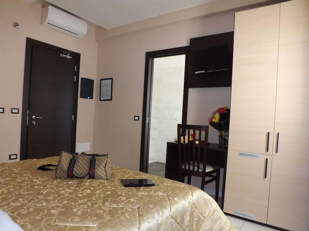 Hotel De La Ville Relais