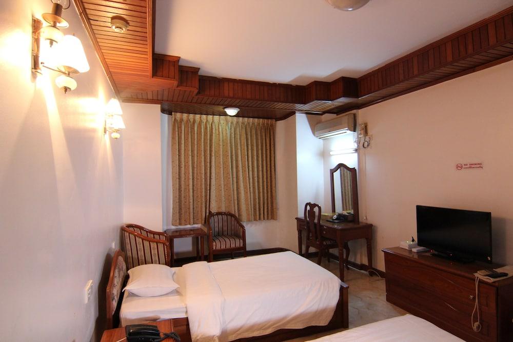 Royal White Elephant Hotel