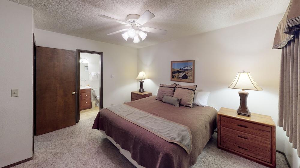 Pines at Meadow Ridge