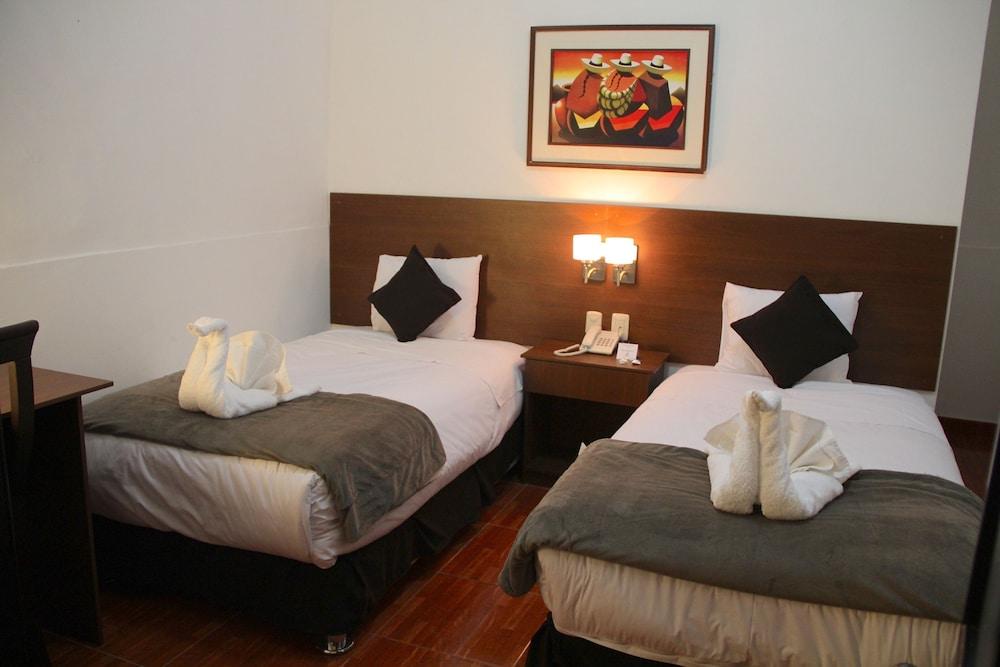 Casona Plaza Colonial AQP