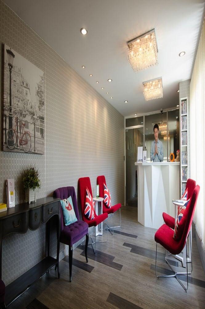 iCheck Inn Residences Sathorn