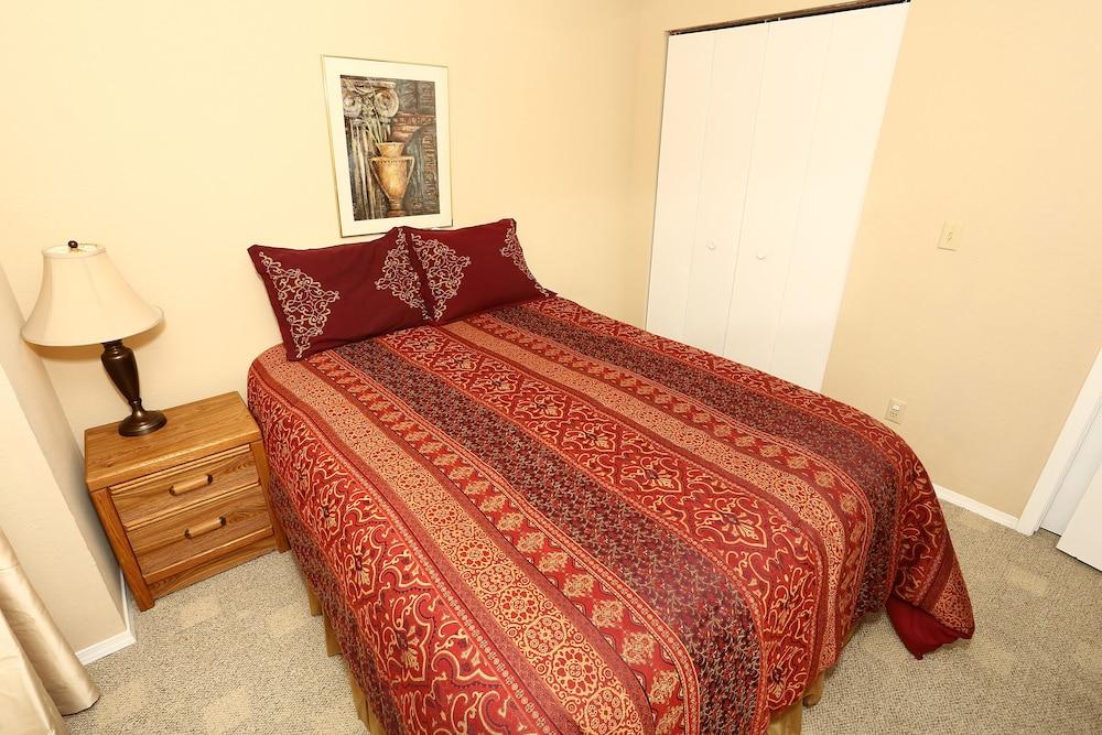 Eagle's Nest Condo Resort