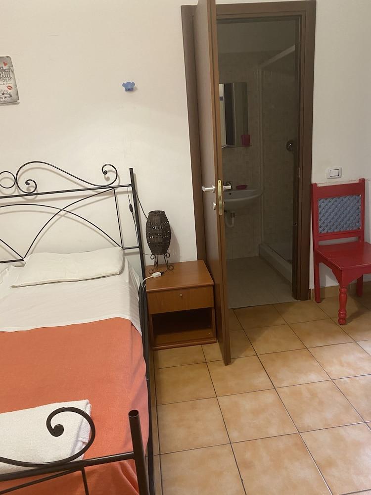 Meltin' Rome Guesthouse