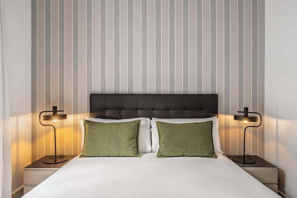 Aspasios Catedral Apartments