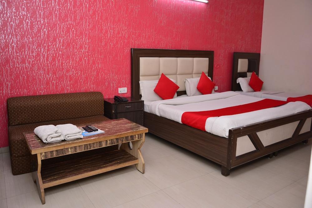 Airport Hotel Mayank Residency