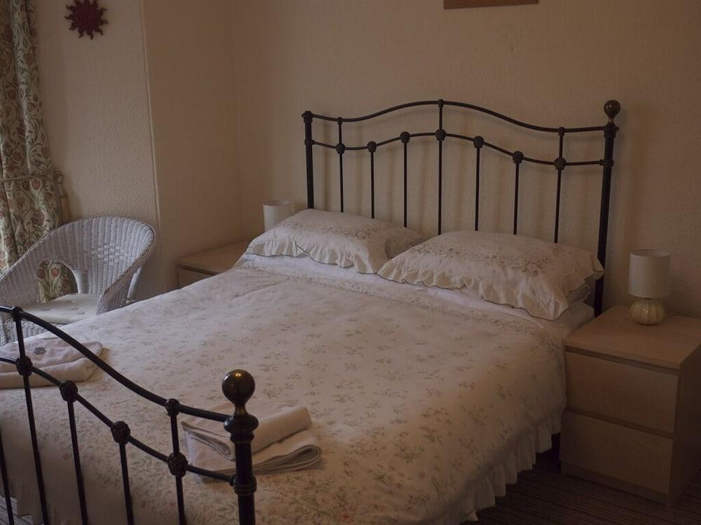 Donnington Guest House